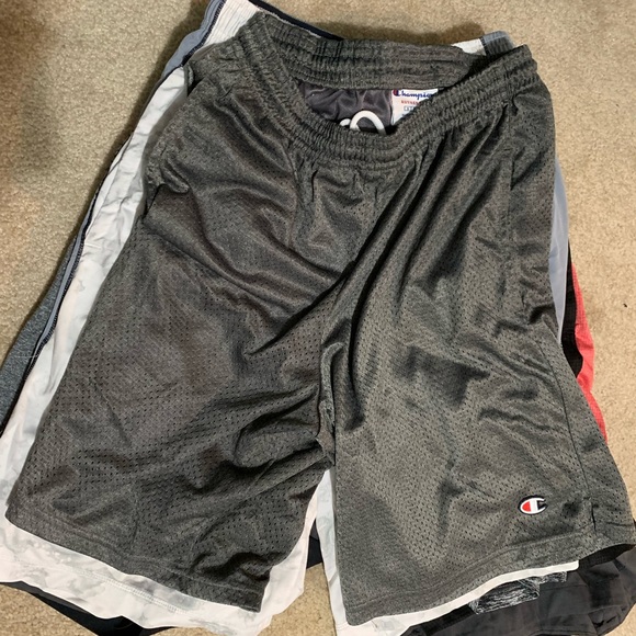 Men’s athletic shorts - Nike, Under Armor, Champion and Hurley - Picture 7 of 9